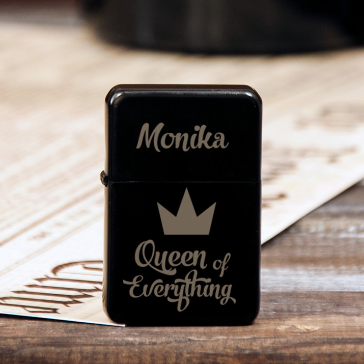 Queen of everything - Zapalniczka z grawerem